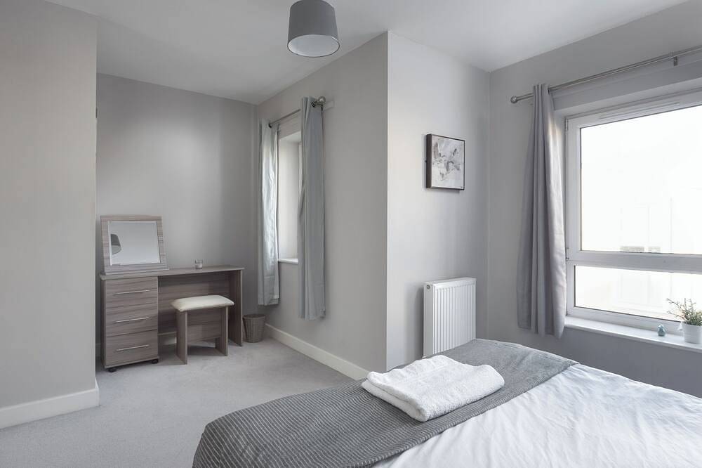 Ashland House - close to Stadium and Shopping Centre in Milton Keynes, Südostengland