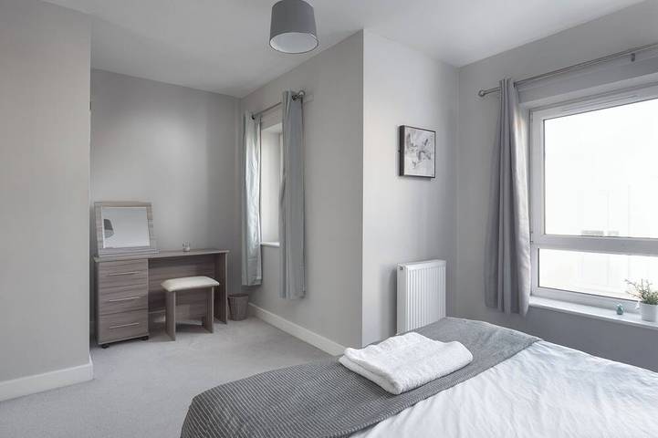 Ashland House - close to Stadium and Shopping Centre in Milton Keynes, Südostengland