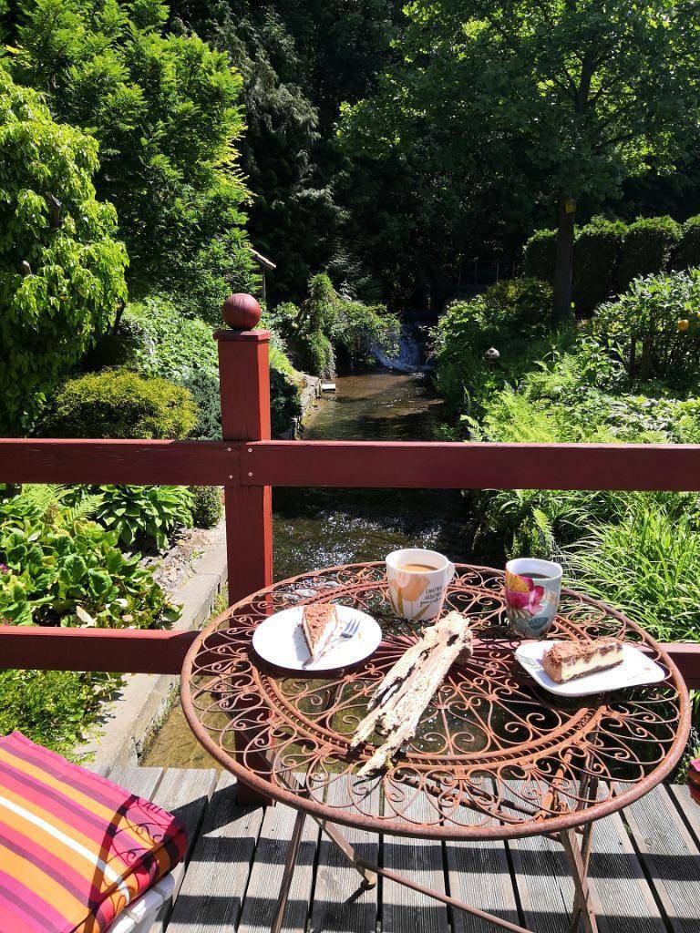 Entire vacation apartment, Apartment, shower and bath, toilet, 1 bed room in Lügde, Kreis Lippe