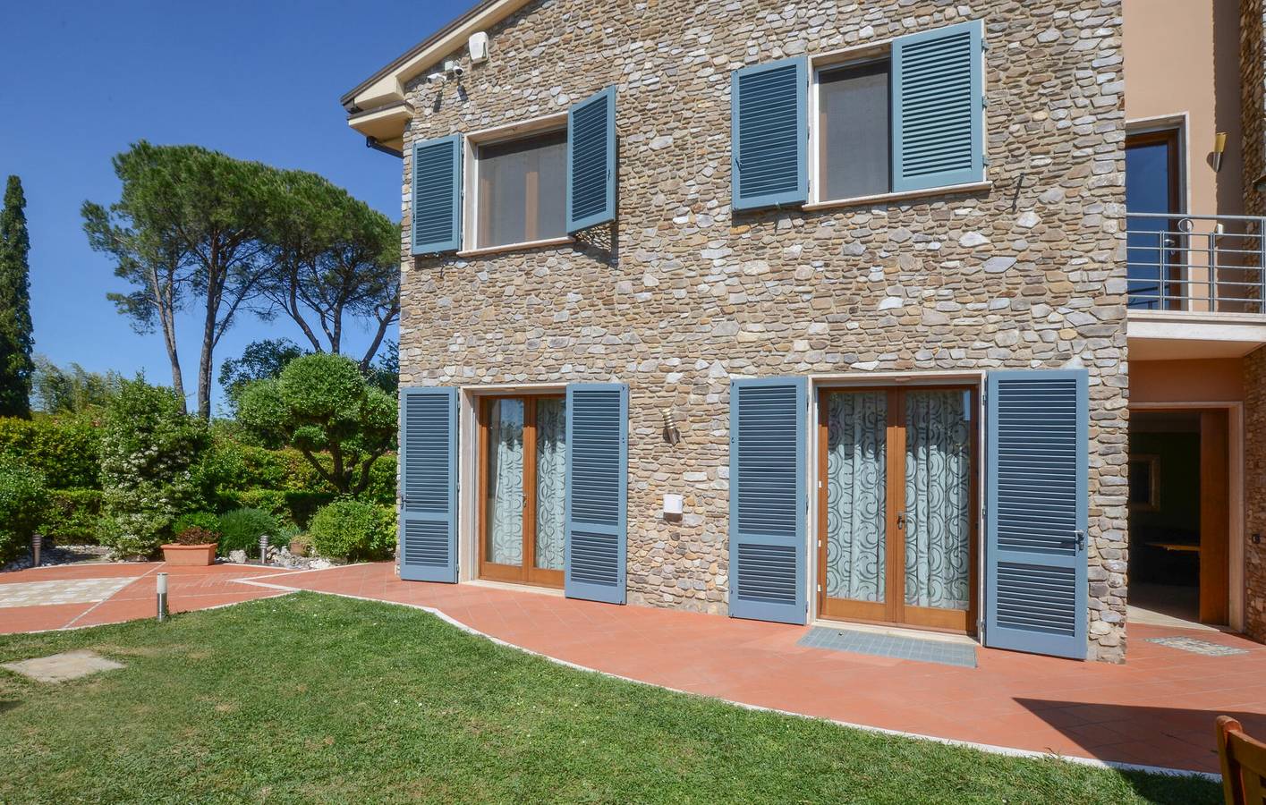 Incantevole appartamento con piscina e terrazza, a 2 km dal centro di Staffoli in Fucecchio, Firenze province