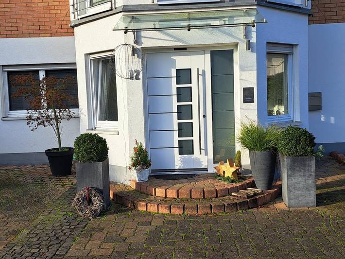 Ferienwohnung für 4 Personen, mit Ausblick und Terrasse in Birresborn - 3