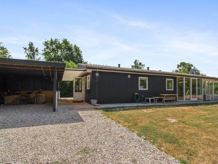 Ferienhaus für 6 Personen, mit Terrasse in Bønnerup Strand