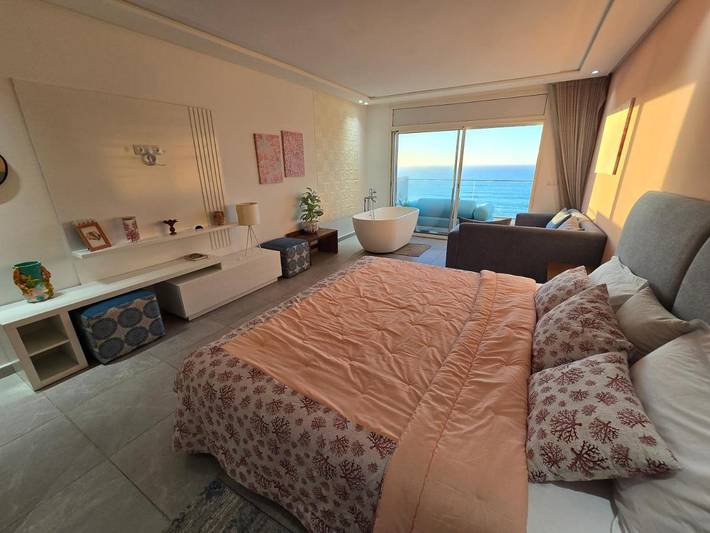 Maison d’hôte pour 2 personnes, avec terrasse ainsi que vue et piscine, animaux acceptés à Moulay Bousselham