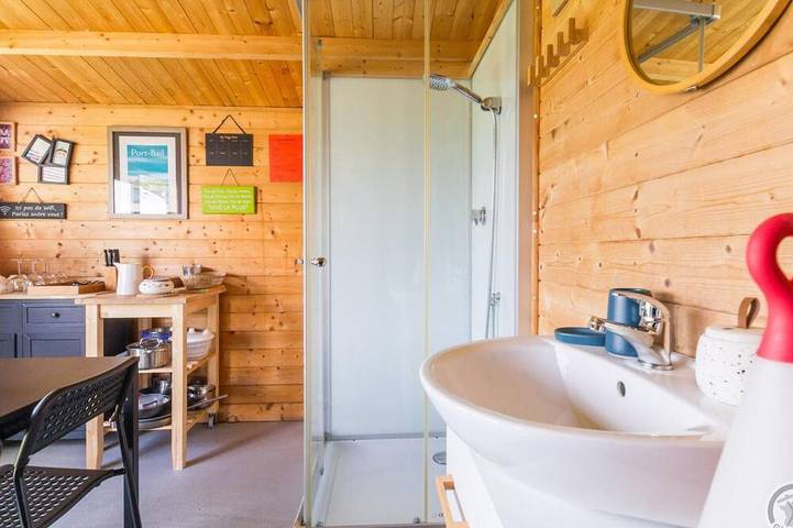 Appartement entier, Séjour Nature en Yourte avec Terrasse et Vue Panoramique à Denneville in Denneville, Région de Coutances