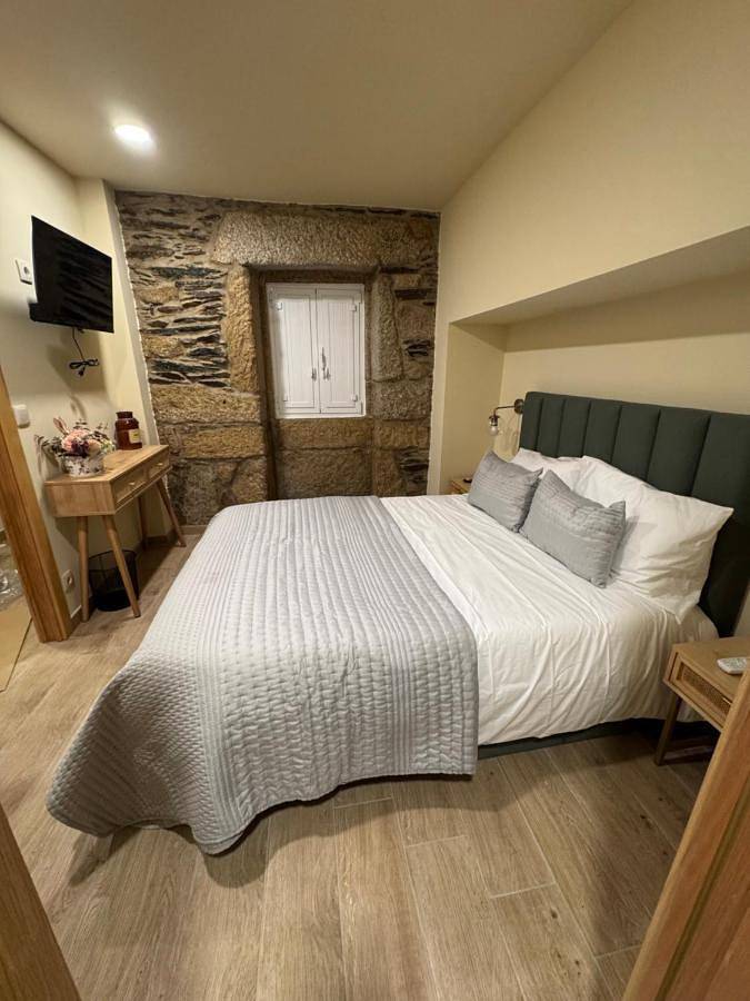 Location de vacances pour 8 personnes, avec piscine ainsi que jardin et vue dans Torre de Moncorvo - 2