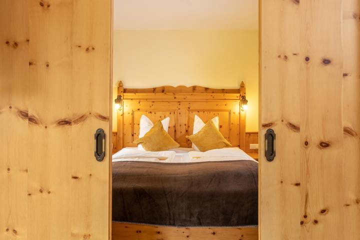 Naturloft "Zirbenruhe" mit Balkon und Bergblick Hp in Hohe Tauern, Hüttschlag