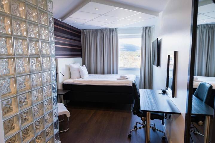 Hôtel pour 3 personnes, avec sauna ainsi que jacuzzi et terrasse dans Gallivare - 2