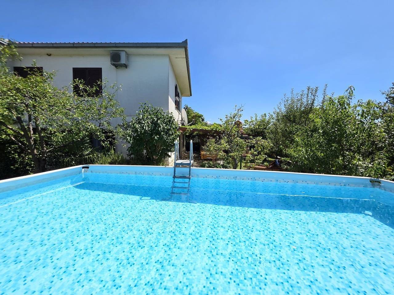 Ganze Wohnung, Apartment für 4 Pers. mit Pool / Grill in Novi Vinodolski, Primorje-Gorski Kotar