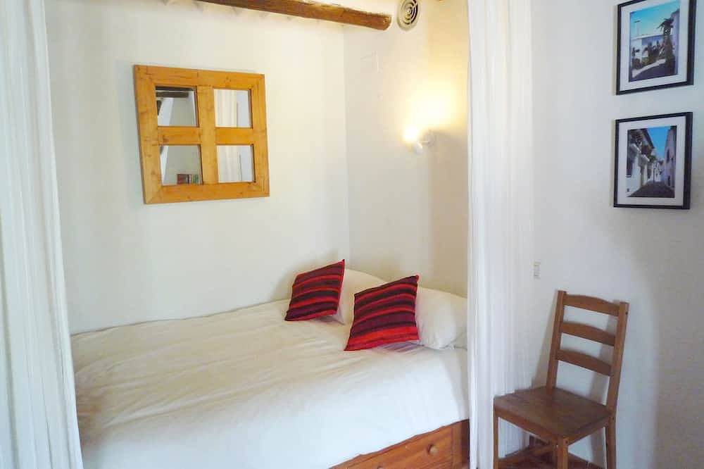 Apartamento entero, Apartamento y terraza con vista al mar en Bubión, Las Alpujarras. in Bubión, Provincia de Granada