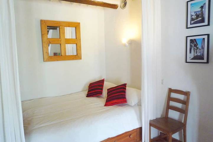 Appartement entier, Confortable appartement et terrasse avec vue superbe in Bubión, Alpujarras