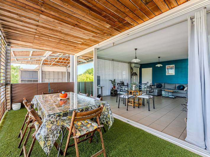 Gîte pour 4 personnes, avec terrasse dans Office De Tourisme De Biscarrosse