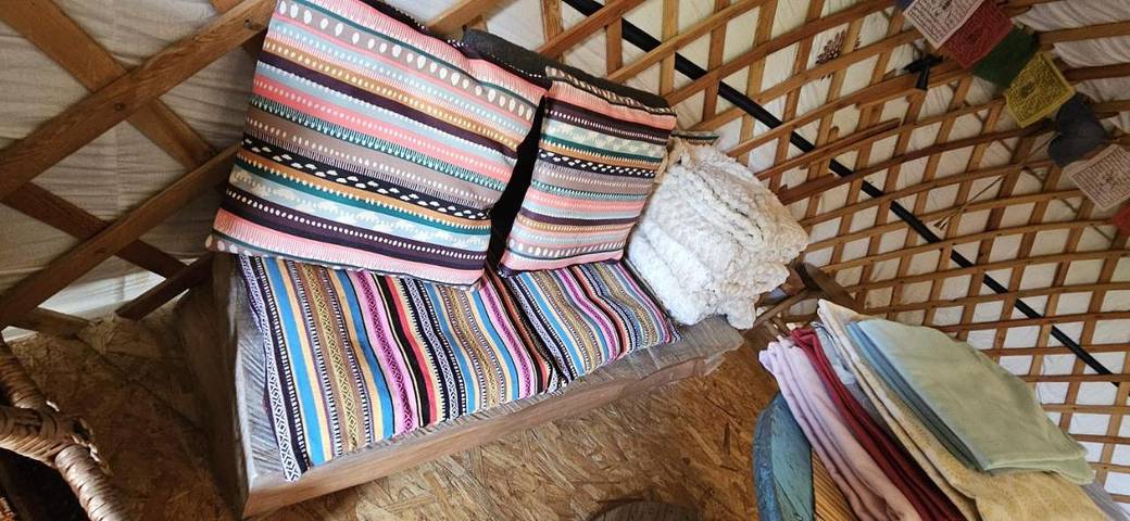 Tente pour 6 personnes, avec jardin ainsi que vue et terrasse dans Île de France - 3