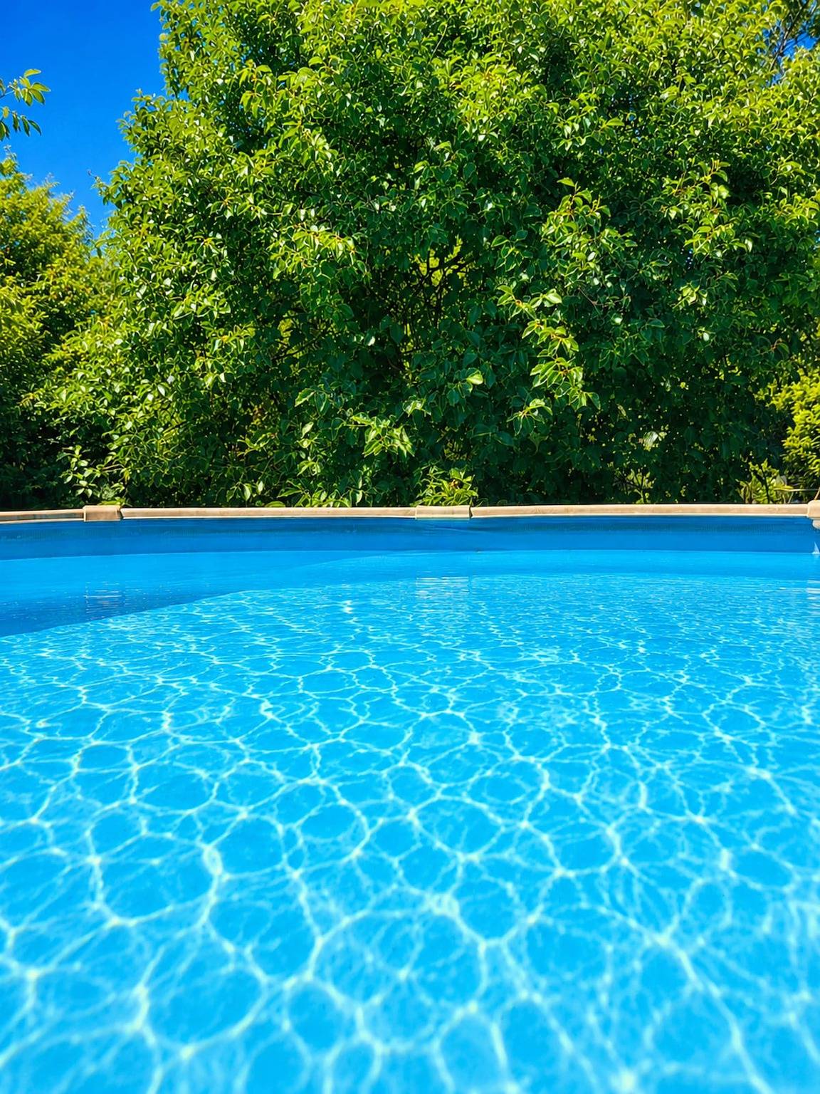 Charmante maison avec piscine à Robion in Robion, Parc naturel régional du Luberon