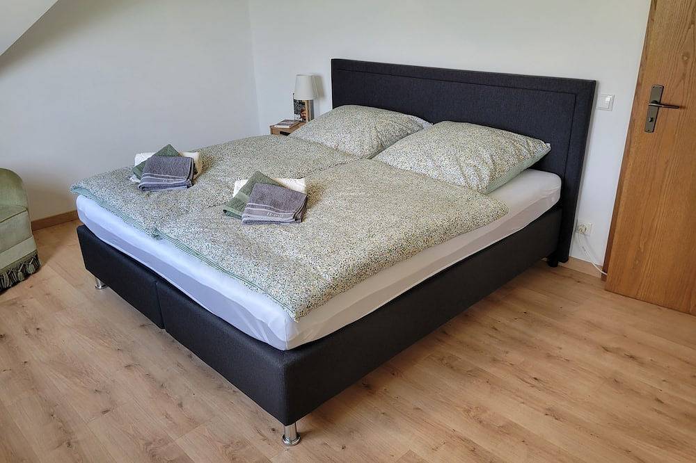 Entire apartment, Vacation apartment/apartment for 6 guests with 110m² in Hilter am Teutoburger Wald in Hilter, Osnabrueck Land