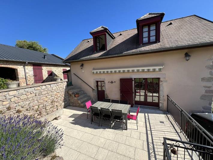 Gîte pour 7 personnes, avec jardin et terrasse à Saint-Léger-sous-Beuvray - 3