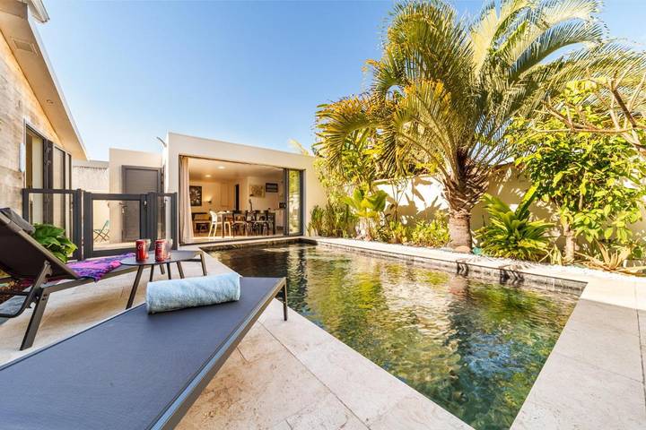 Location de vacances pour 8 personnes, avec terrasse ainsi que piscine et vue à Entre-Deux - 2