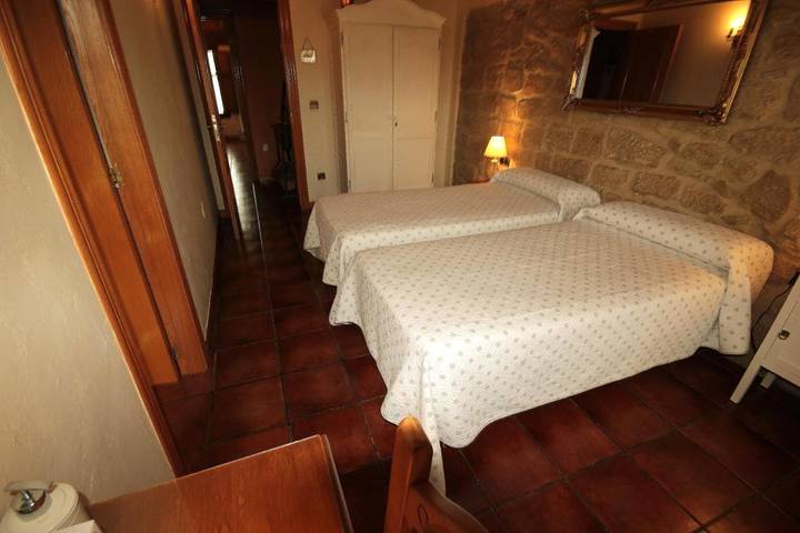 Casa rural para 19 personas, con Terraza y Jardín en Rioja Alta - 4