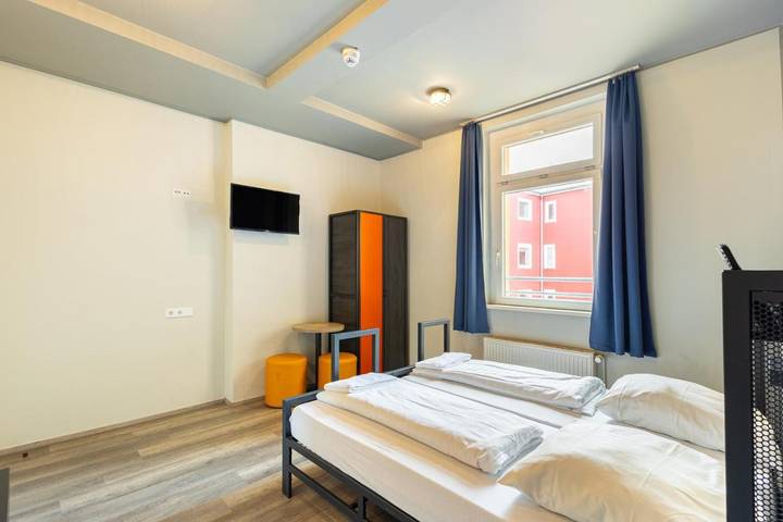 Hotel para 3 personas, con terraza, Se admiten mascotas - 1