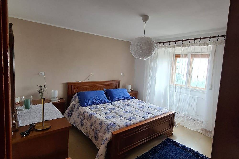 Nonna Dorina in Pietrabbondante, Alto Molise