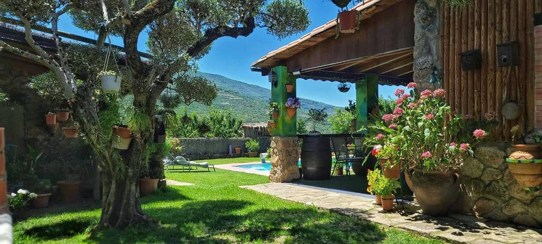 Chalet para 5 personas, con vistas además de piscina y jardín en Valle del Jerte - 2