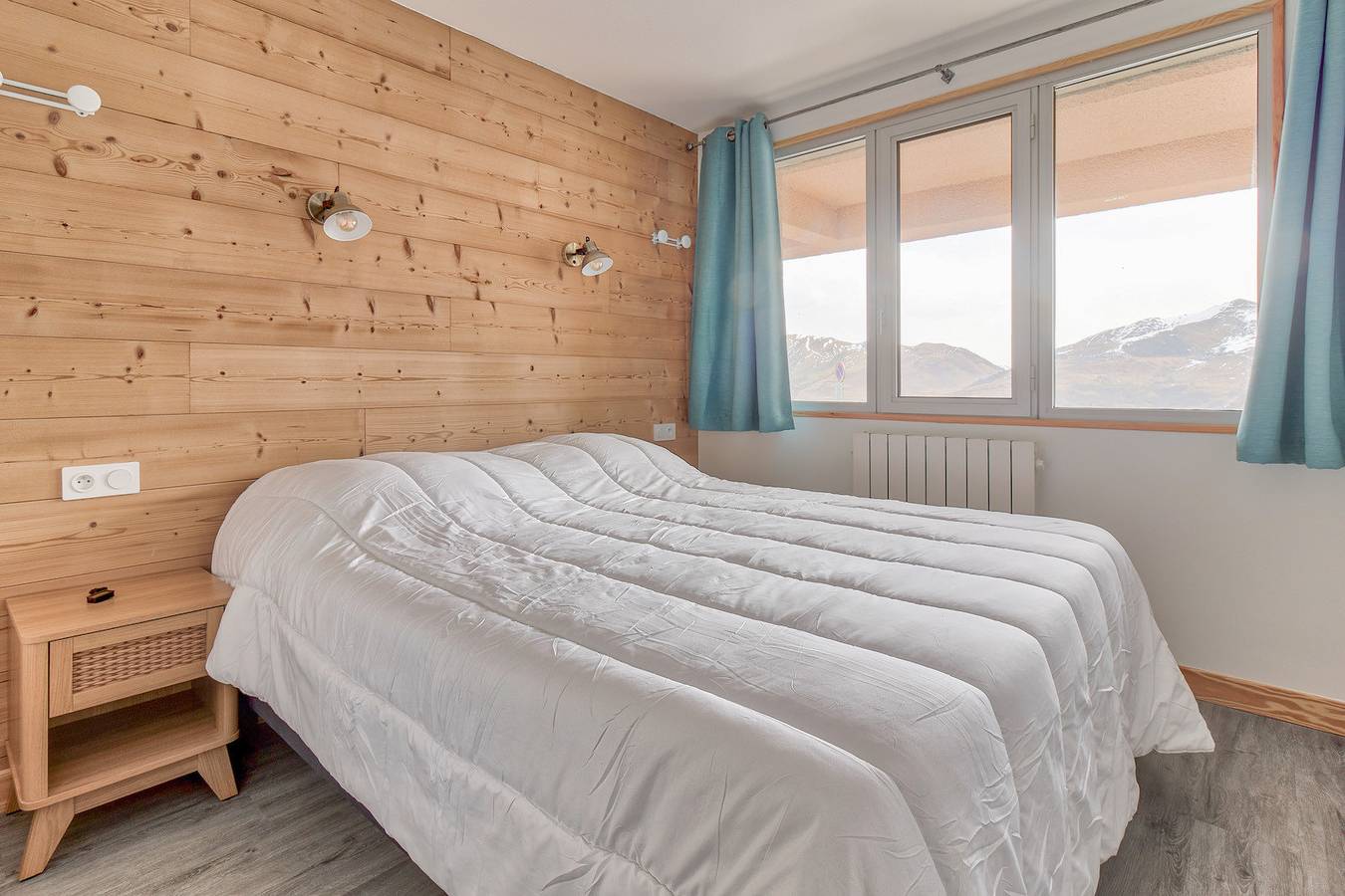 Appartement entier, À 80m des pistes, bel appartement pour 15 in Génos, Pyrénées