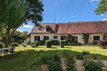 Gîte pour 6 personnes, avec jardin à Neuvy-Saint-Sépulchre
