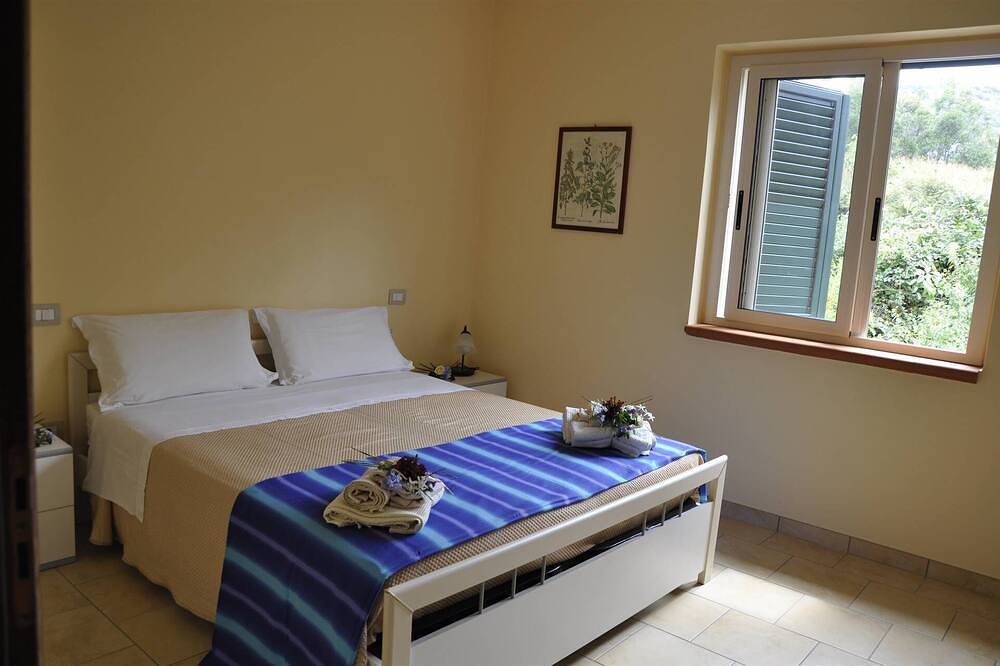 Villa Pettinato, eine schöne Villa an der Tyrrhenischen Küste in Santa Domenica, Ricadi (gemeinde)