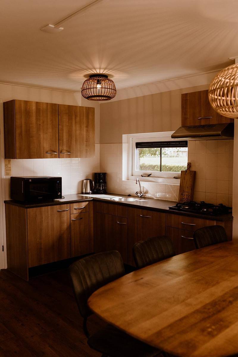 Spacious 8-persons vacation home on a vacation park near Lemmer. in Bant, IJsselmeer