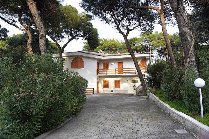Appartamento per 4 persone, con Balcone e Terrazza nonché Giardino e Panorama a Palagiano
