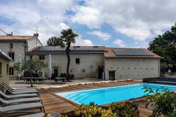 Gîte pour 35 personnes à Pamproux