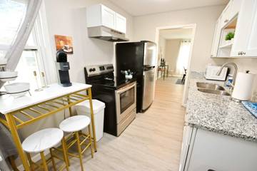 Vacation House for 5 Guests in South Bend, Indiana, Picture 4