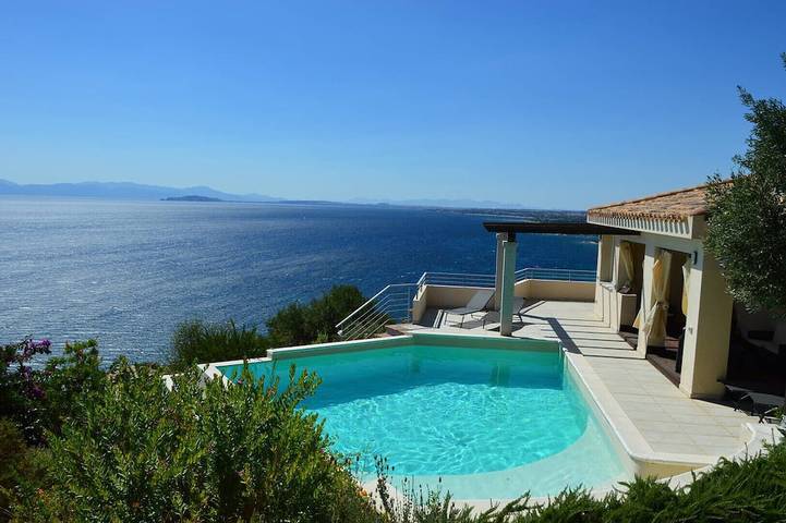 Villa mit pool für 4 Personen, mit Balkon in