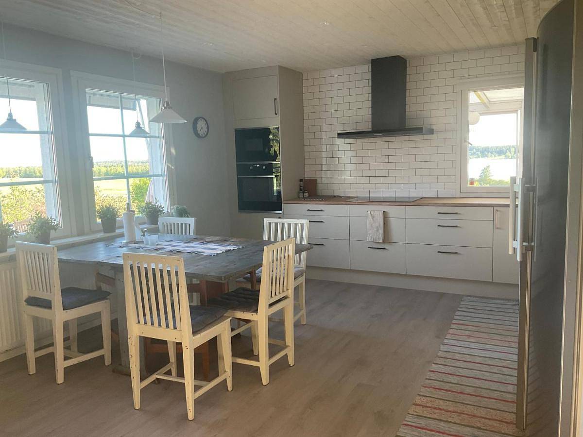Villa med sjöutsikt in Dalarna