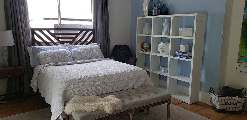 Modern Cottage • 2Br/2Ba, King Suite + Bunk/Den, Garden, 5 Min to Miami Beach! in Miami, Florida