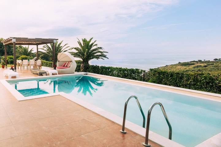 Villa for 10 personer, med jacuzzi og have - 1