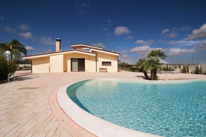 Casa vacanza per 12 persone a Melissano