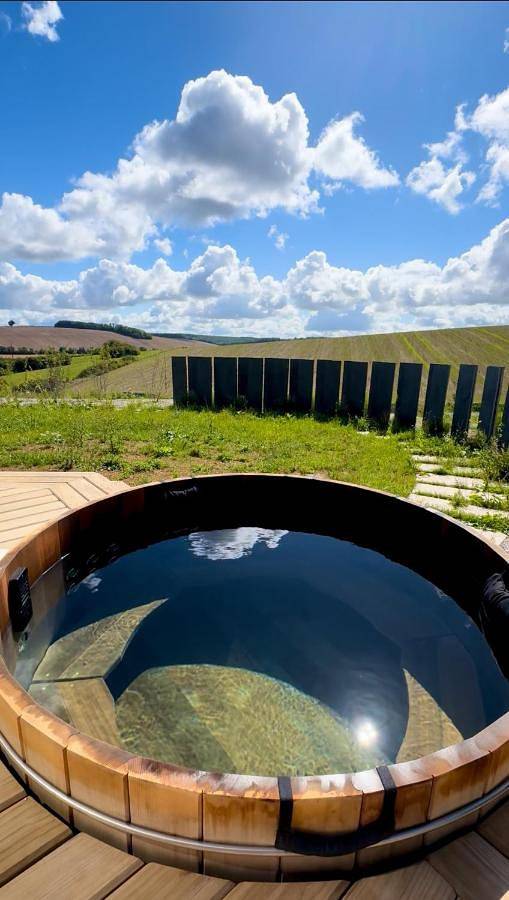 Location de vacances pour 4 personnes, avec sauna ainsi que vue et jardin, animaux acceptés dans Saint-Mards-en-Othe