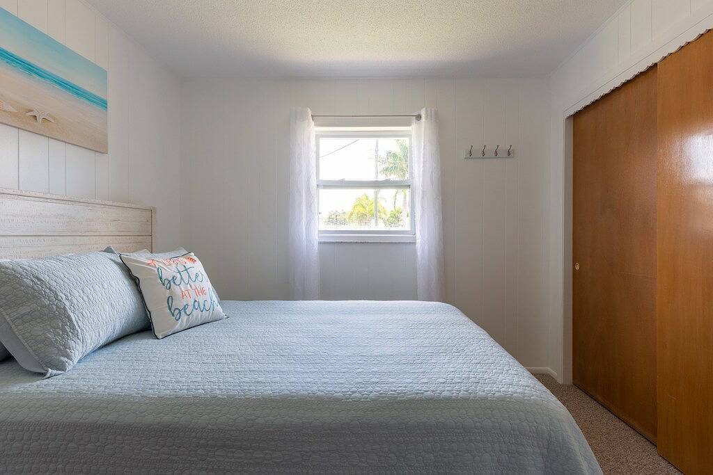 Sarasota's Gem | Private Pool, Hot Tub, Putting Green! in Sarasota, Sarasota County