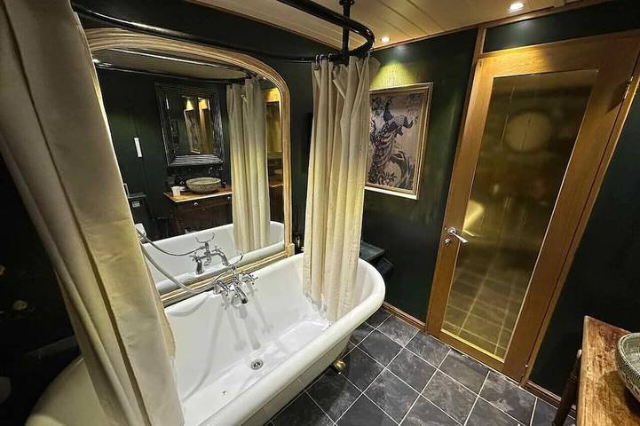 Holiday rental for 6 people, with Balcony in Surrey