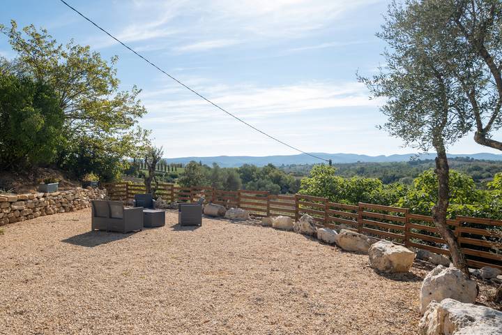 Ferienwohnung für 6 Personen, mit Garten und Seeblick sowie Balkon, kinderfreundlich in der Ardèche - 4