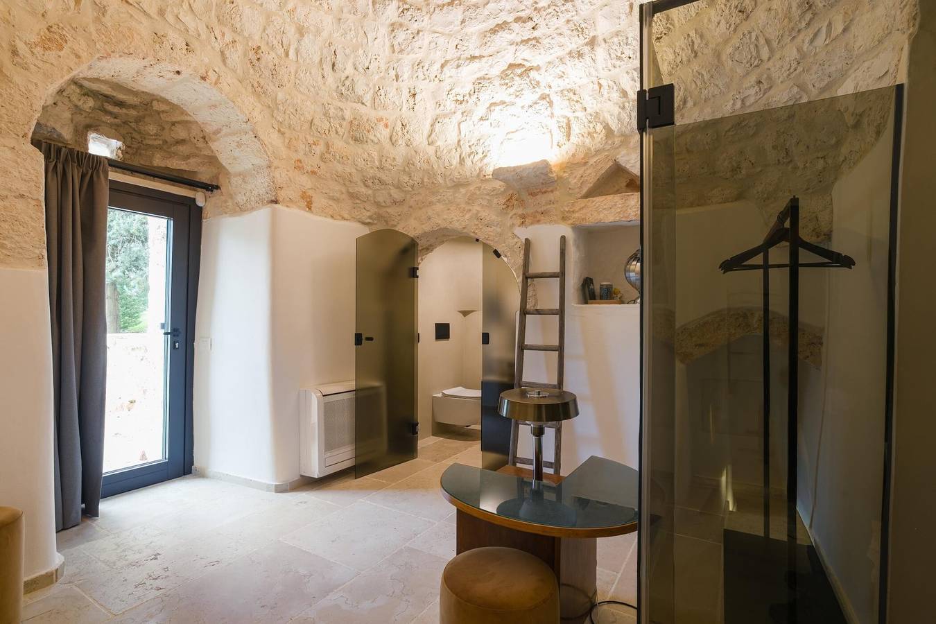 Villa Poggiostuni Trullo Santa Lucia con Piscina in Traghetto, Ostuni