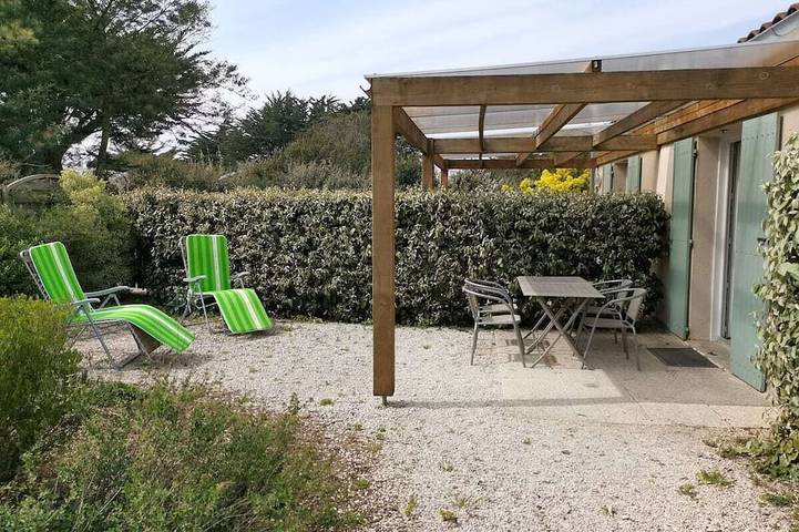 Cottage for 4 people, with Terrace and Garden in Ile de Re