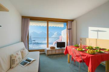 Gîte pour 4 personnes, avec terrasse, animaux acceptés à Cesana Torinese