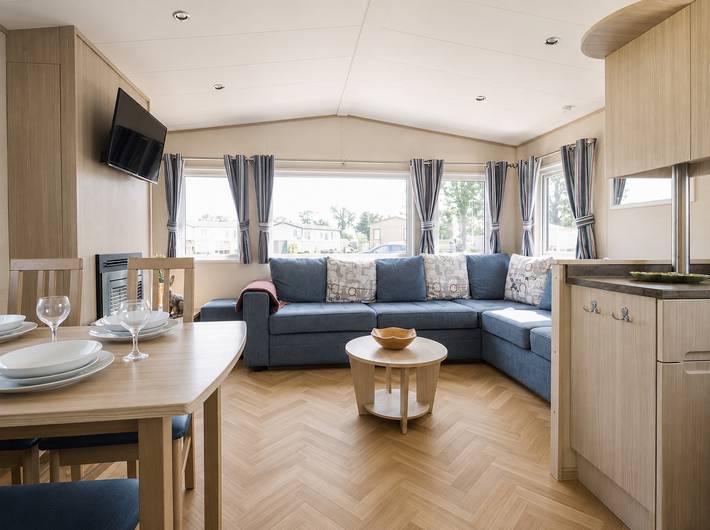 Holiday rental for 8 people, with Terrace and Garden as well as Lake view in Northampton