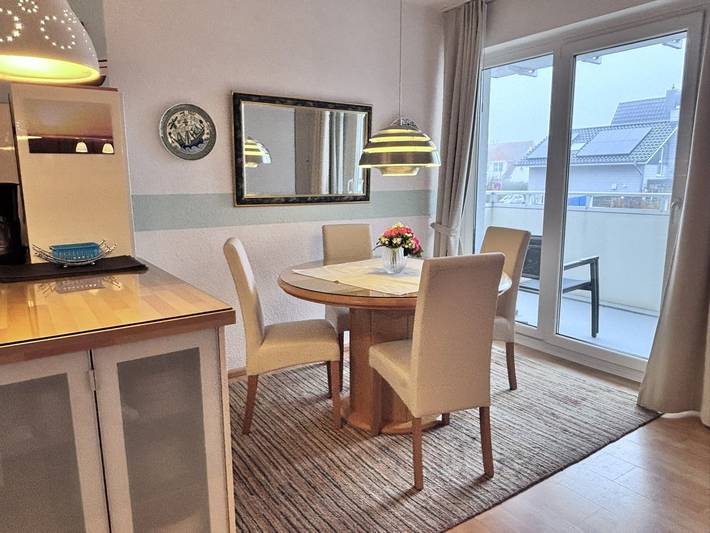Ferienwohnung für 4 Personen, mit Balkon und Sauna, kinderfreundlich in Duhnen - 3