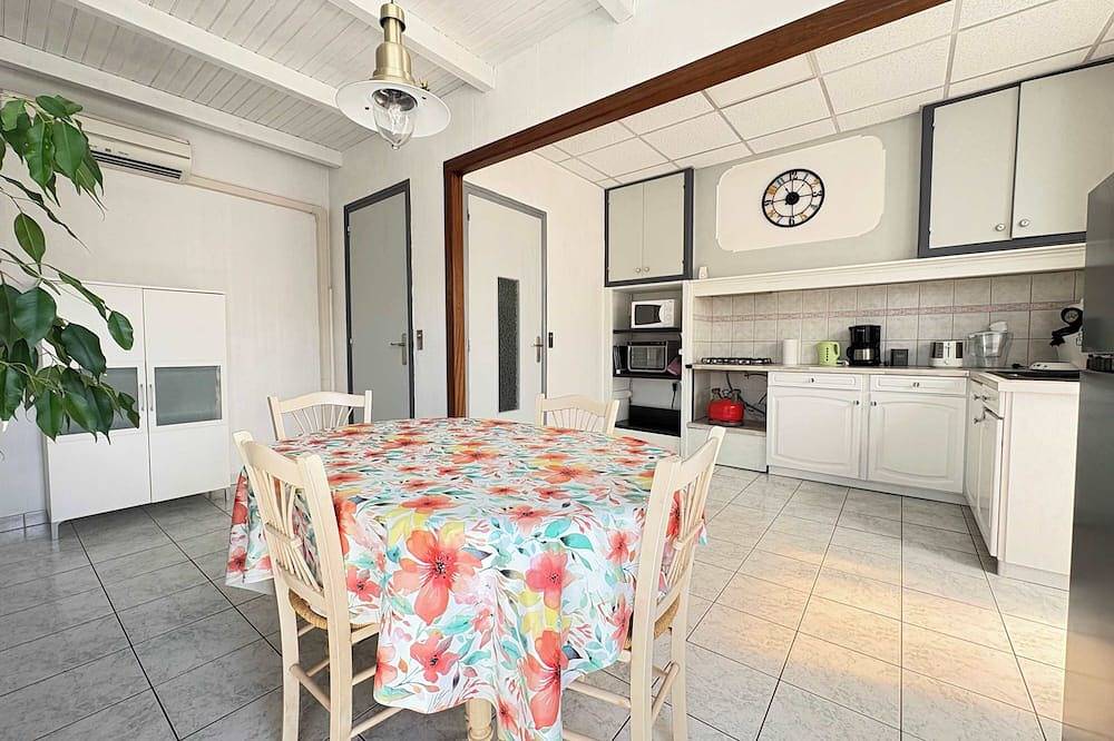 Appartement entier, Maison Alma Blanca – Élégance et douceur méditerranéenne in Le Poujol-sur-Orb, Région de Béziers