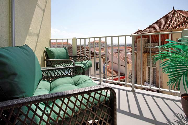 Ganze Wohnung, Ferienwohnung 'Home Away From Home' mit Balkon und Wlan in Peniche, Leiria District