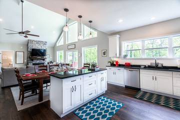 Vacation House for 12 Guests in Norris Lake, Tennessee, Picture 3