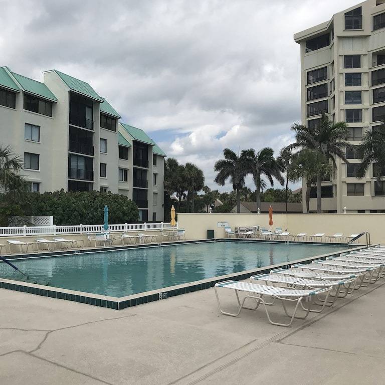 Ganze Wohnung, Oceanfront 2 Br Condo! Panoramic Ocean Views From Living Room And Bedrooms in Fort Pierce, Hutchinson Island