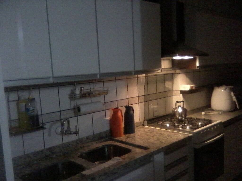 Ganze Wohnung, Große Maisonette-Wohnung 50 Meter vom Strand entfernt, 2 Garagen, Ethernet, Wifi in Bombinhas, Litoral Catarinense